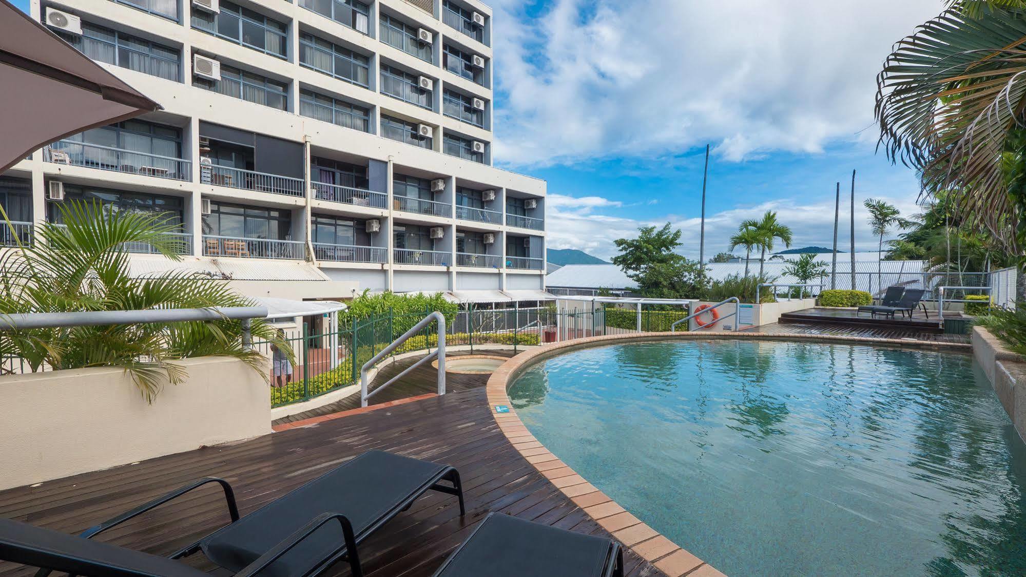 Sunshine Tower Hotel Cairns Exterior foto